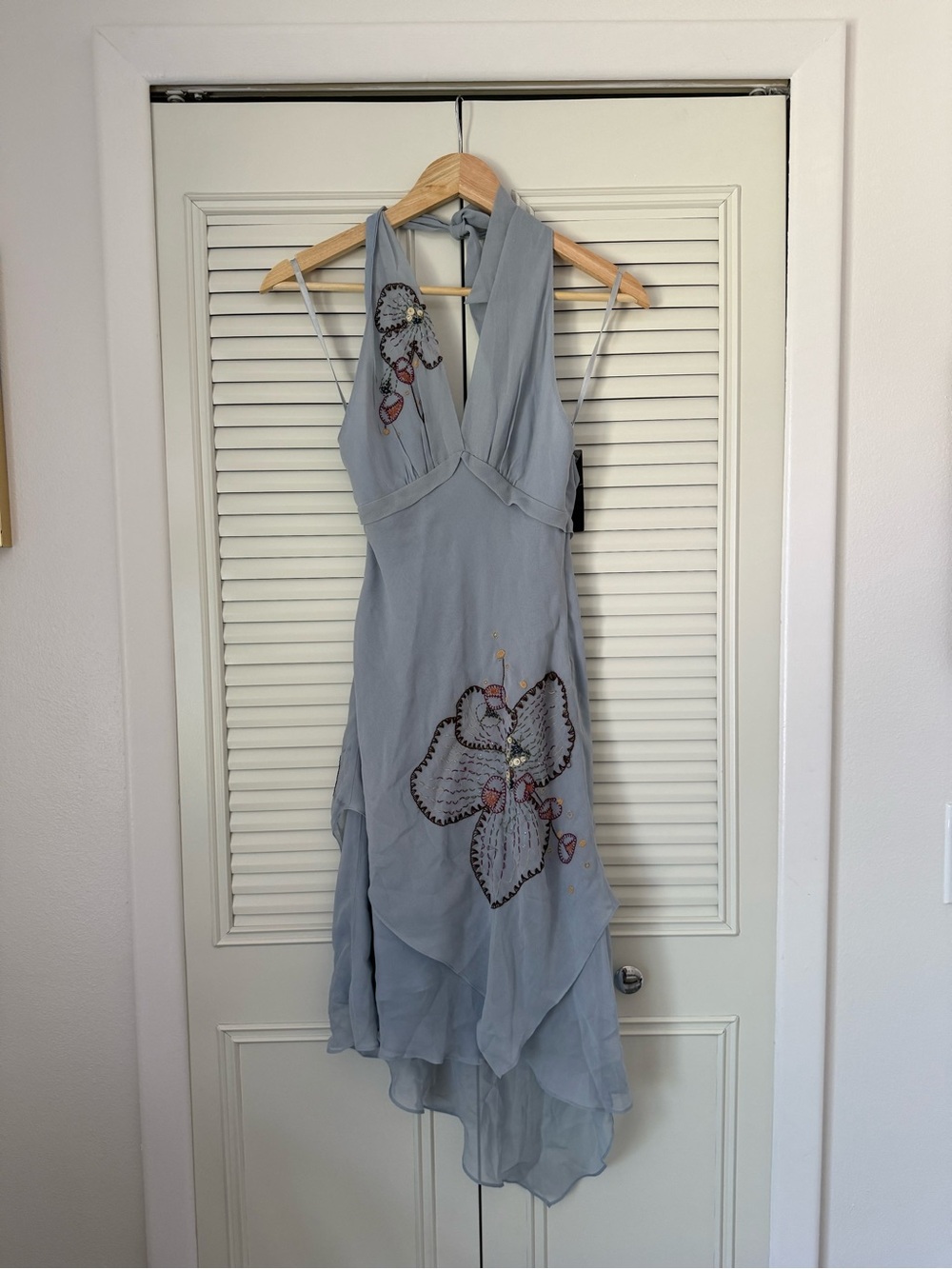 BCBGMAXAZRIA Halter asymmetrical embroidered blue linen dress